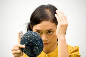 Cách chữa rụng tóc sau sinh hiệu quả từ tự nhiên