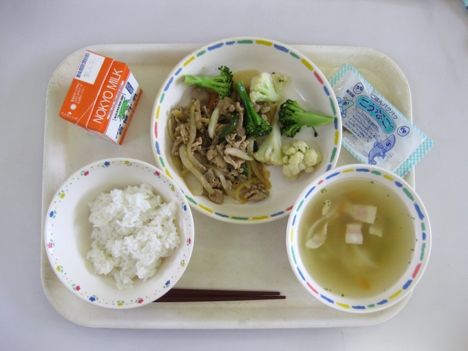 lunch-often-comes-with-a-main-dish-rice-and-a-side-soup-this-lunch-has-miso-soup-a-small-packet-of-dried-fish-milk-rice-and-pork-fried-with-vegetables-1491207143_680x0